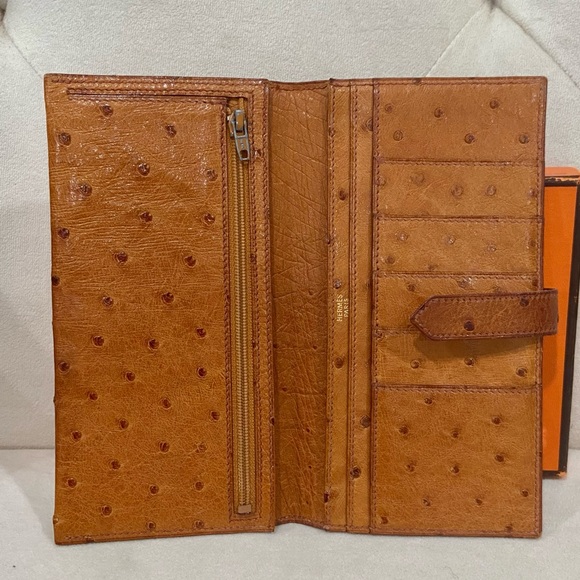 Hermes Bearn Ostrich Leather Long Wallet - Picture 2 of 11